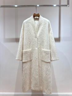新款青果领羊绒羊毛长款大衣极简利落的剪裁拉绒工艺白色