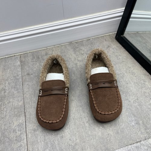 工厂断码真皮女鞋冬季新款时尚舒适圆头平底百搭保暖磨砂皮女棉鞋