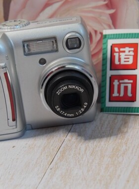 【诸葛坑哥】 NK 尼康775 ccd数码相机复古面包机4300 880 885