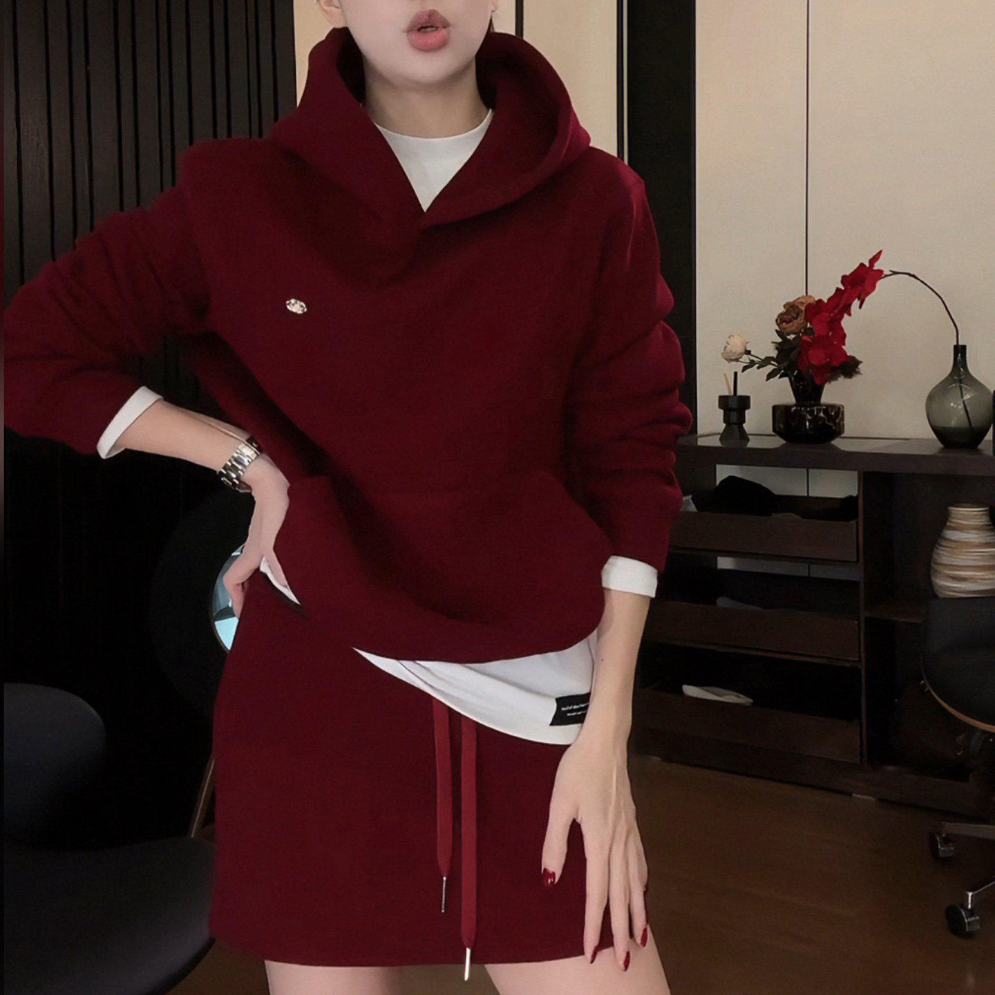 卫衣套装女装2026新款秋冬季两件套巨好看酒红色连帽上衣短裙套装,女装/女士精品,时尚套装,淘宝优惠券,粉丝福利购,淘宝优惠卷
