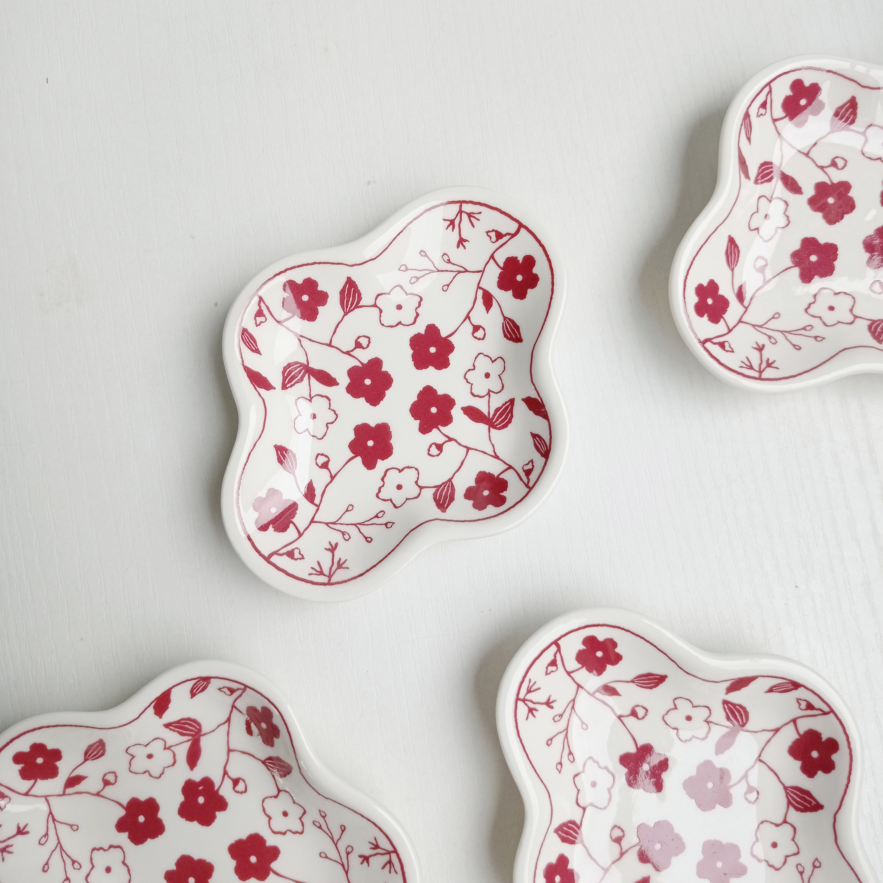 外贸出口单 日式ins可爱迷你花朵碟 小清新插画风格釉下彩陶瓷碟,餐饮具,碟,淘宝优惠券,粉丝福利购,淘宝优惠卷