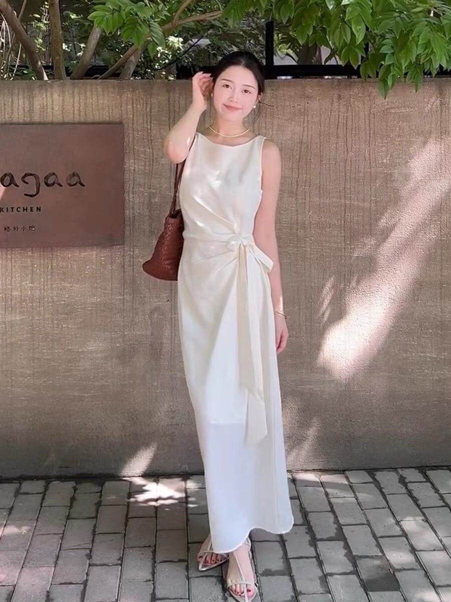法式气质显瘦无袖连衣裙收腰绑带高级感轻熟女2025年夏季新款裙子