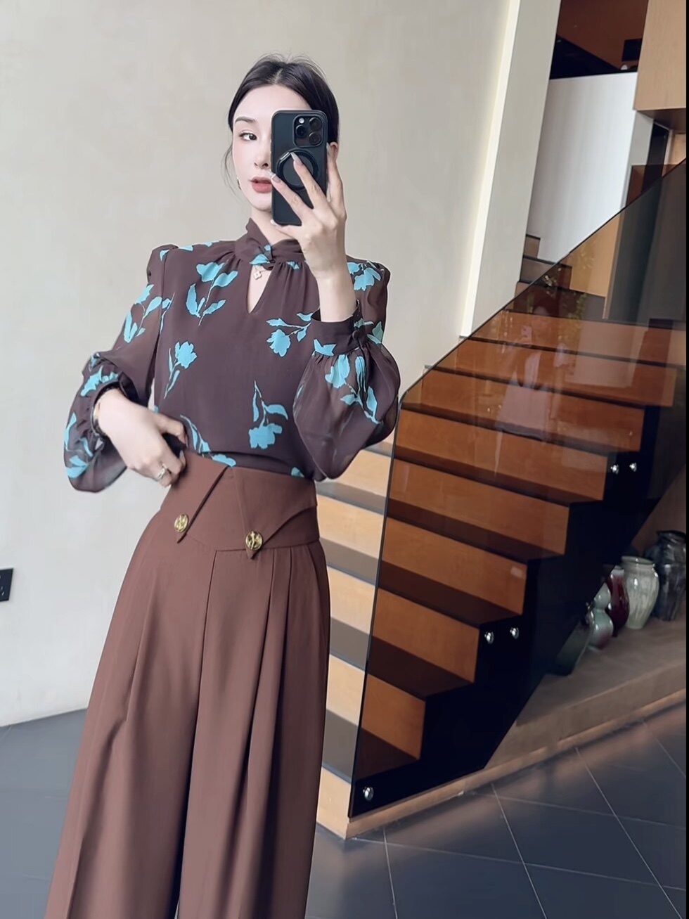 南油高级欧货女装2026年新款时尚百搭韩版设计感显瘦碎花衬衫上衣