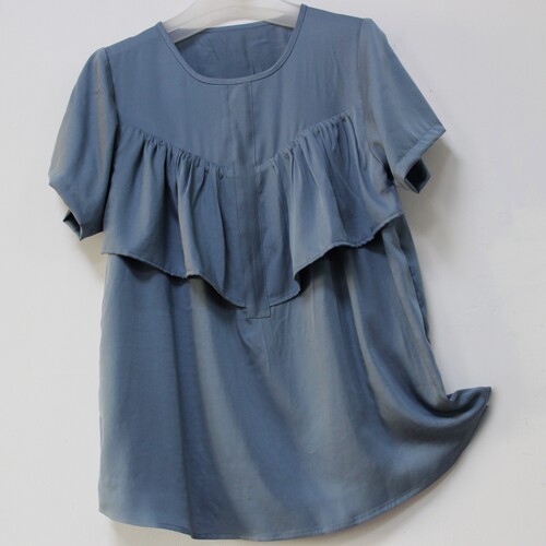 缎面棉绸防凸点睡衣纯色绵绸显瘦荷叶边遮胸上衣丝戴尔家居服女夏