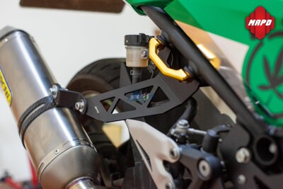 川崎忍者Z400改装绑车勾移除脚踏