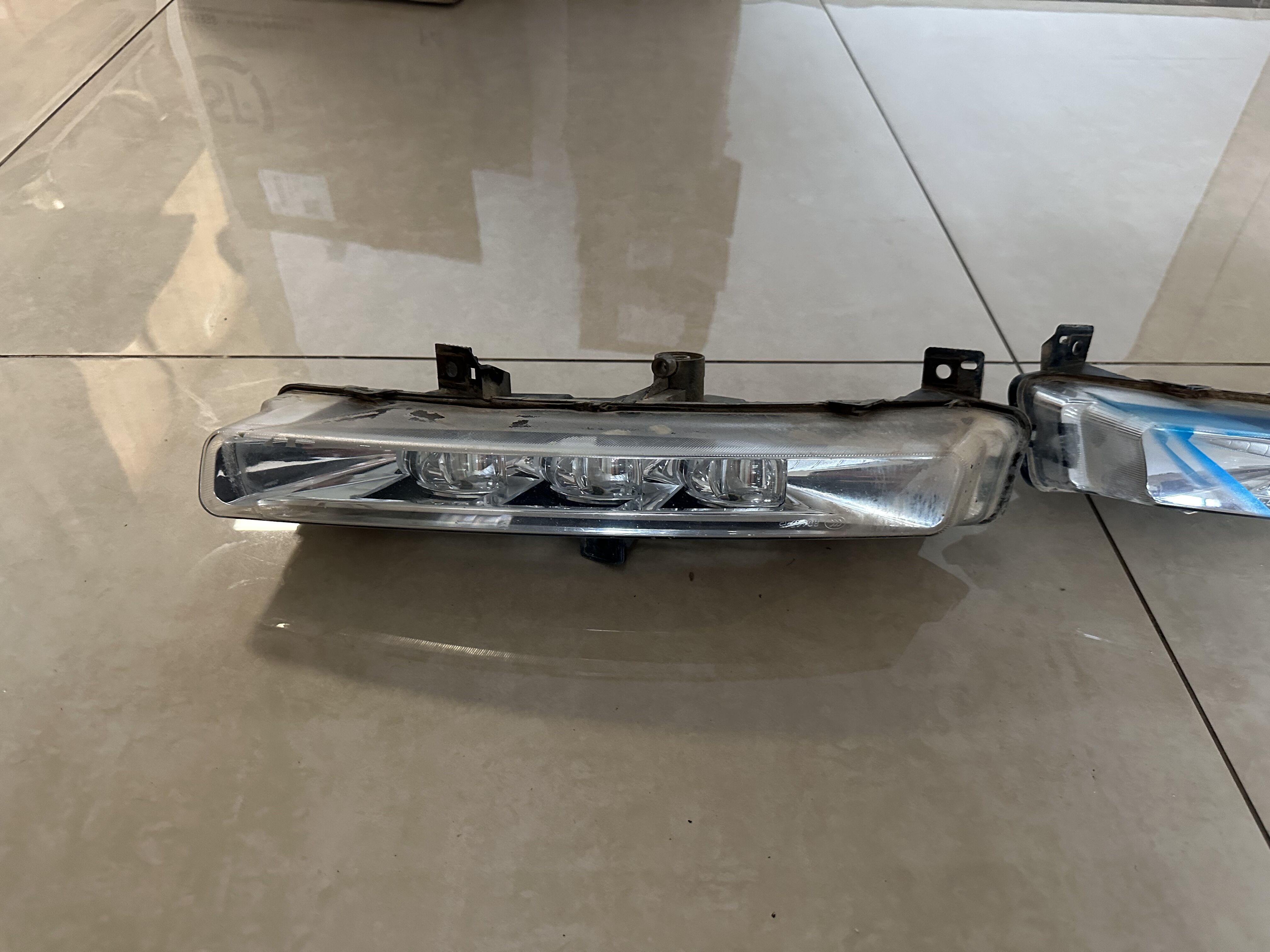 腾势400前雾灯总成LED光源日间行车灯日行灯腾势2017款原装拆车件