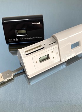 多功能8合1读卡器USB2.0传输支持MicroSD/RS-MMC兼容Win/Mac系统