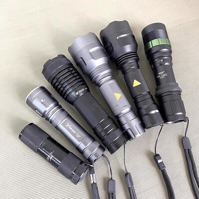 多款式金属强光充电户外手电筒