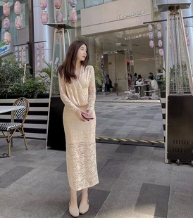 2024秋冬新款V领长袖修身性感气质蕾丝衫上衣气质淑女半身裙套装
