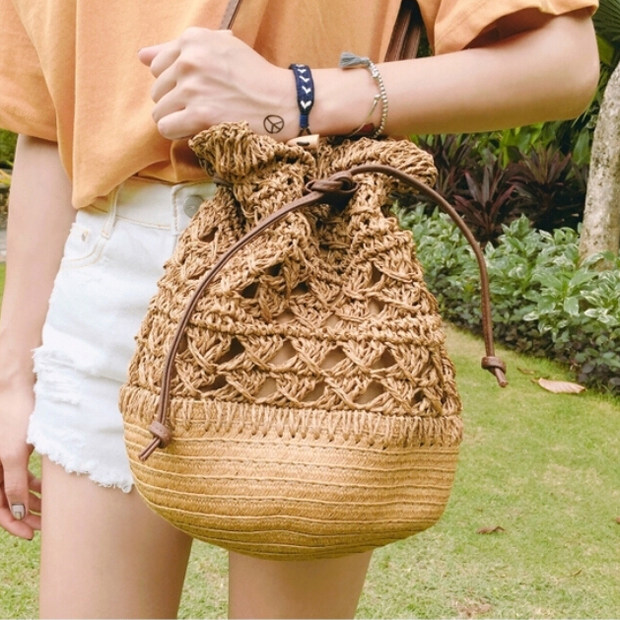 夏季新品草包~水桶草编包夏日度假编织包沙滩包休闲包单肩包女包在类目 箱包皮具/热销女包/男包, 女士包袋中 - 来自Buy2taobao.com提供专业的淘宝代购服务