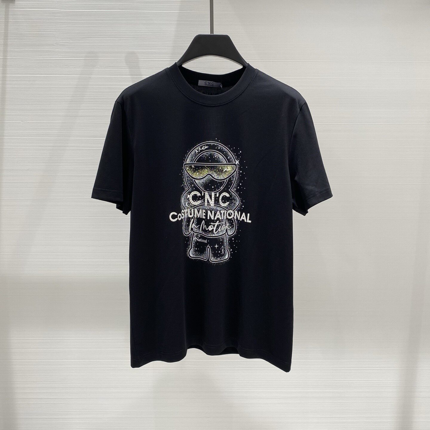 CNC 26春夏新款卡通玩偶logo字母烫钻印花男士短袖T恤