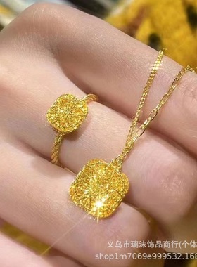 黄金色小方糖项链 沙金戒指锁骨链拉丝方形闪耀吊坠颈饰套链首饰