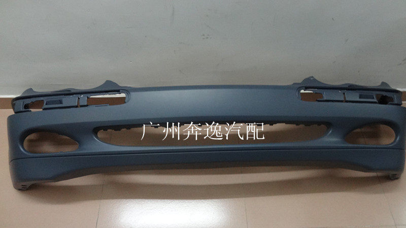 适配奔驰C级 W203 W204 C180C200230260280300前杠 前保险杠 包围