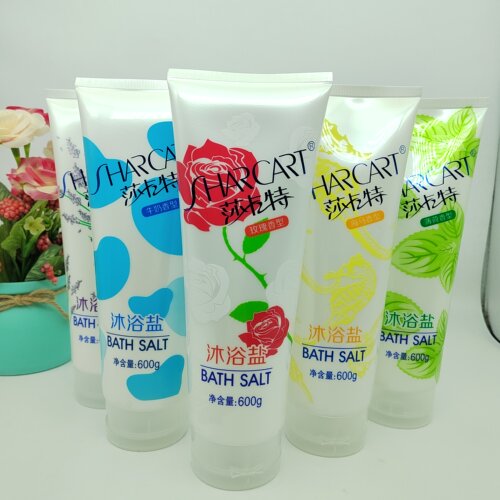 4瓶组合莎卡特沐浴盐600g泡澡牛奶玫瑰去角质搓澡磨砂颗粒去鸡皮