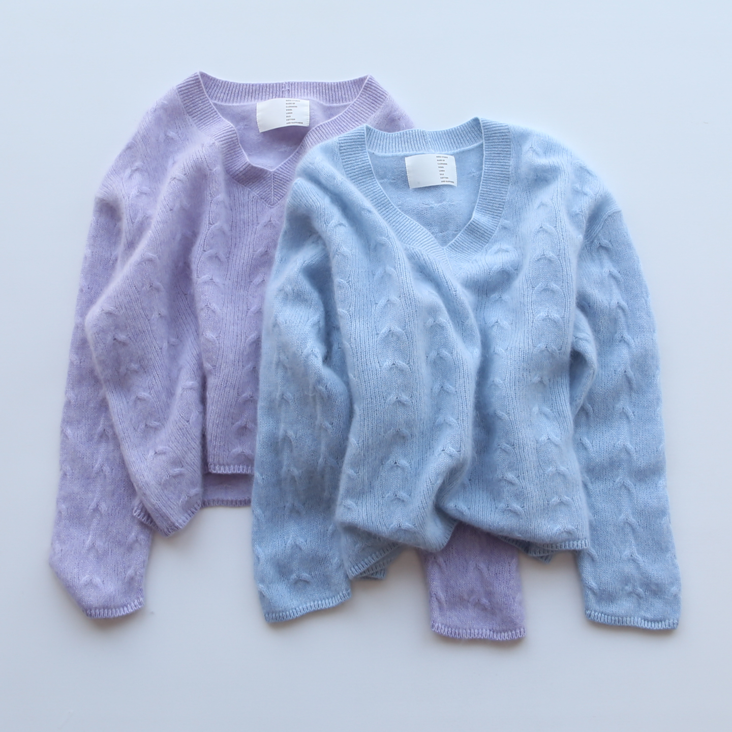 V领简约温柔秋冬保暖羊绒衫