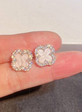 白色四叶草贝壳耳钉女韩国东大门纯银针耳饰网红爆款小众耳环潮