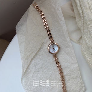 三四集市店 潮流网红学生手链表女简约气质手表ins小众设计 时尚