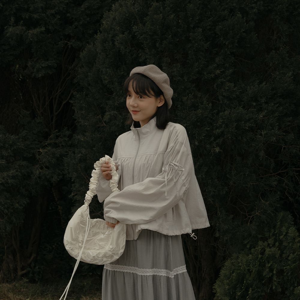 剪接抽绳绑带拉鍊外套