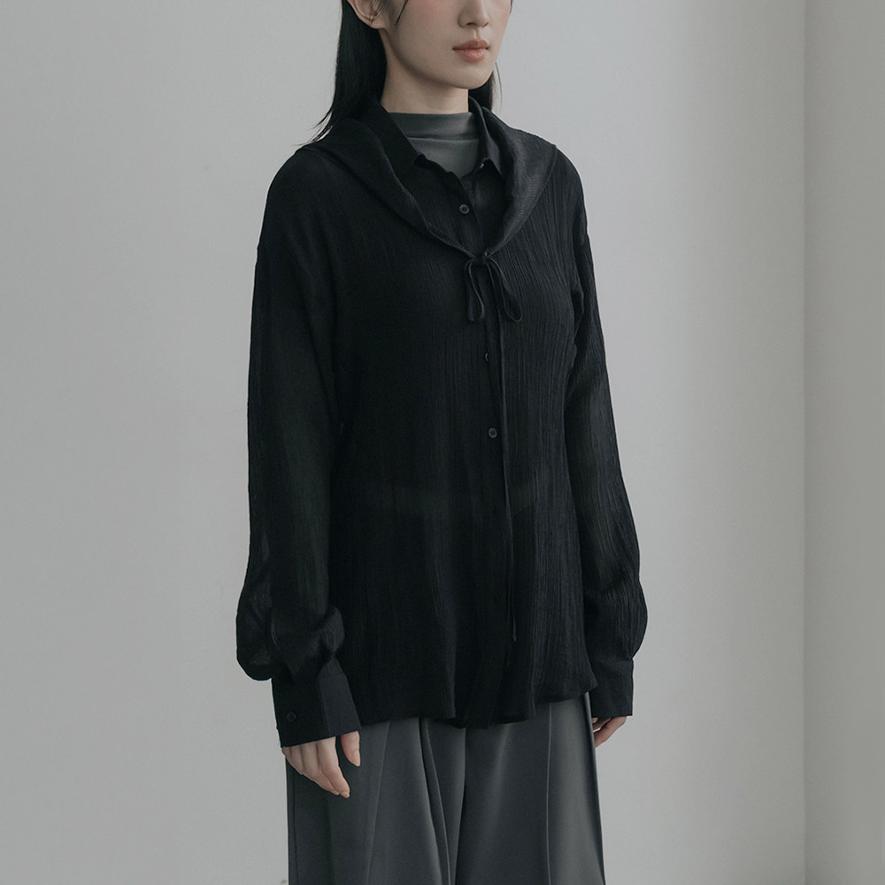 QUEENSHOP 2026春夏女装蕾蒂细褶纹理透肤附裙帘衬衫-黑01025768