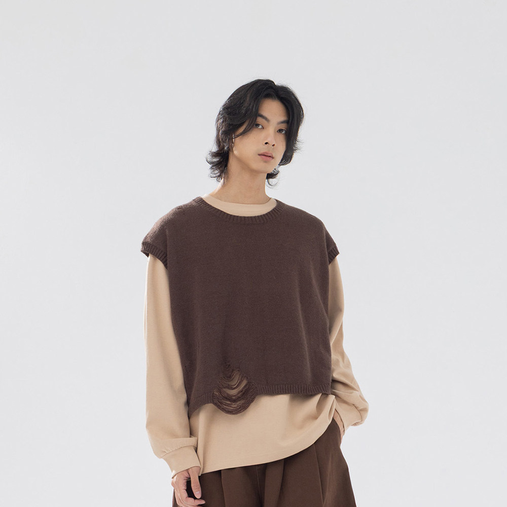 QUEENSHOP 05秋冬新品男装刷破设计短版针织背心-咖01099323
