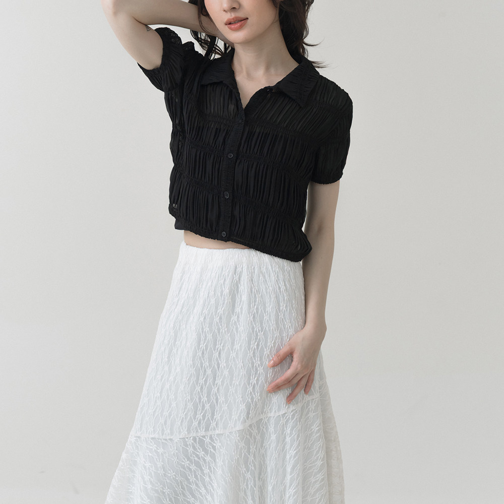 QUEENSHOP2026春夏女装蕾蒂皱皱纹理网纱透肤短袖衬衫-黑01025800