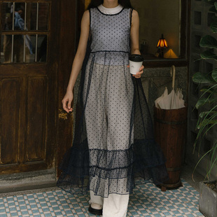 QUEENSHOP 2025秋冬新女装立体点点蛋糕下摆透肤罩衫深蓝01099168