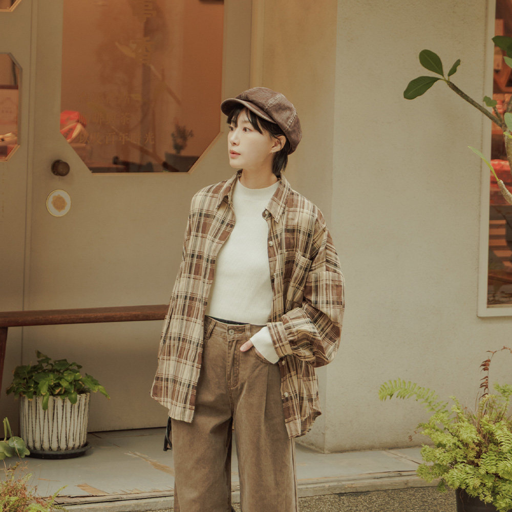 QUEENSHOP 2026春夏新品女装经典配色格纹宽版长袖衬衫