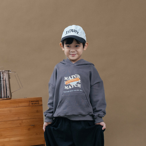 童装亲子系列豆浆口袋连帽上衣