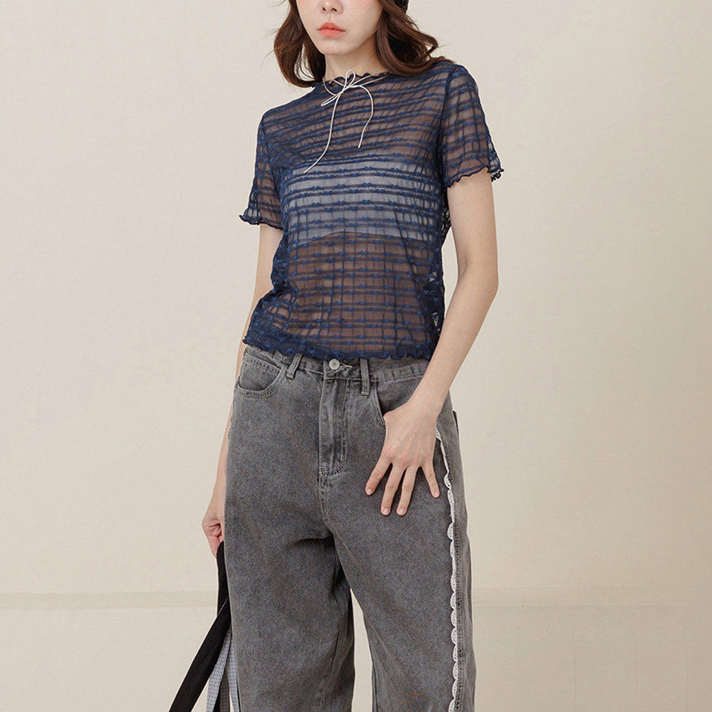 QUEENSHOP 2026春夏新女装棉花糖蝴蝶结刺绣透肤短袖上衣01099511