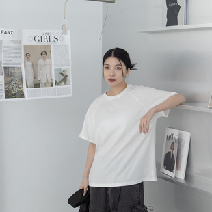 基礎(chǔ)素面插肩袖 寬版 2025春夏新品 短袖 上衣01190205 女裝 QUEENSHOP