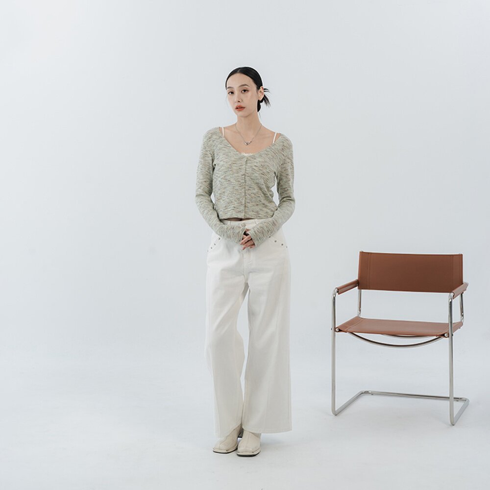 QUEENSHOP 2026秋冬蕾蒂女装花纱V领排釦针织长袖上衣-绿01013549