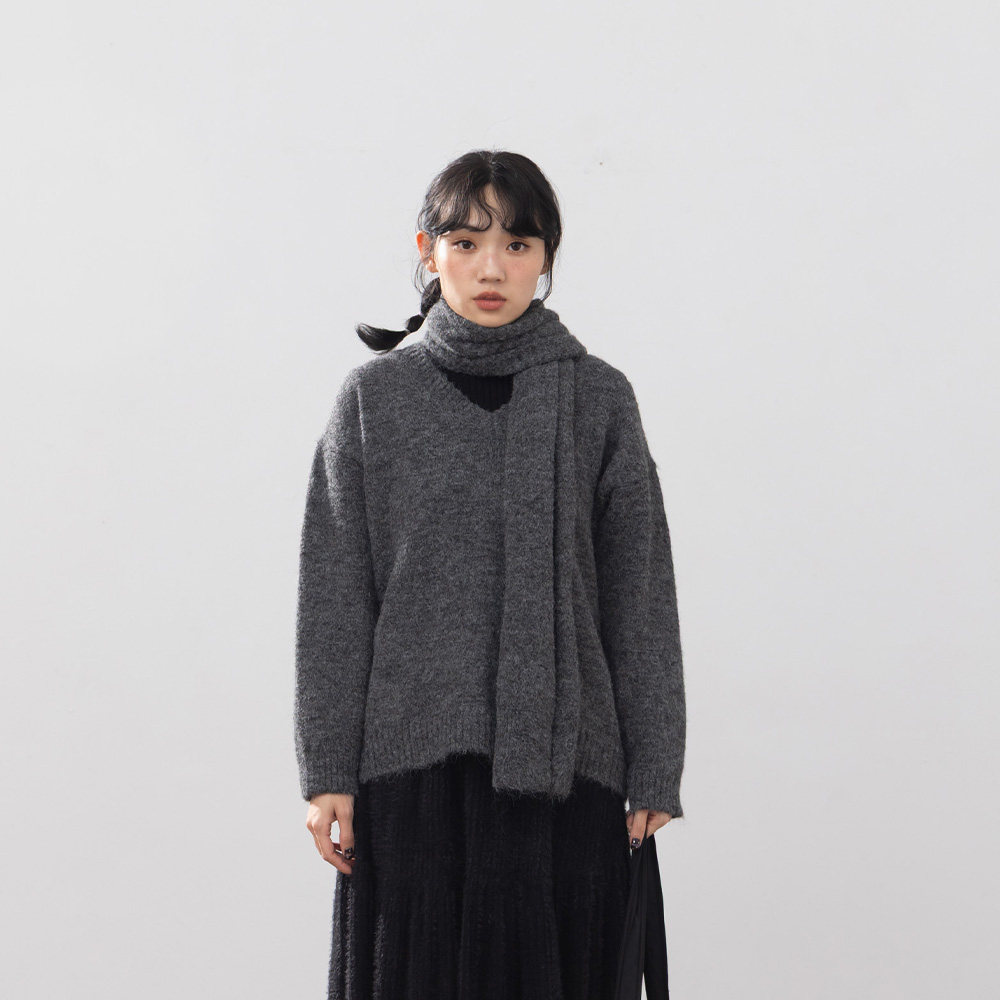 QUEENSHOP 2025秋冬新品女装V领花纱设计附围巾针织毛