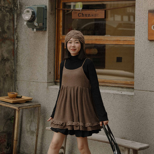 皱皱后绑带设计细肩背心罩衫 女装 01099137 2025秋冬新品 QUEENSHOP