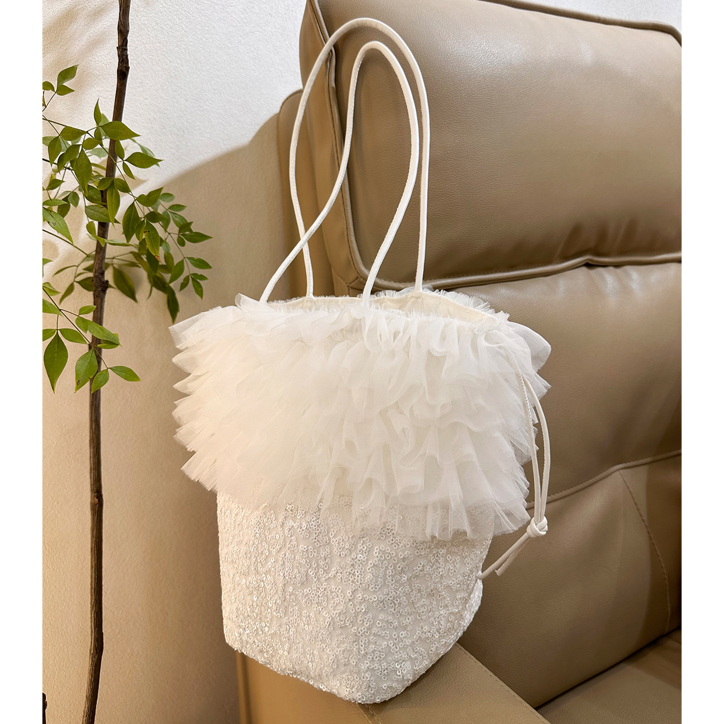 希厘原创设计纯白色网纱褶皱手提包圆形刺绣布料高级感百搭单肩包,箱包皮具/热销女包/男包,通用款女包,淘宝优惠券,粉丝福利购,淘宝优惠卷