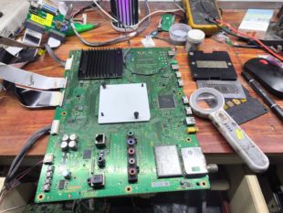 维修索尼KD-75X9400C 主板1-894-595-21/11不开机死机重启等故障
