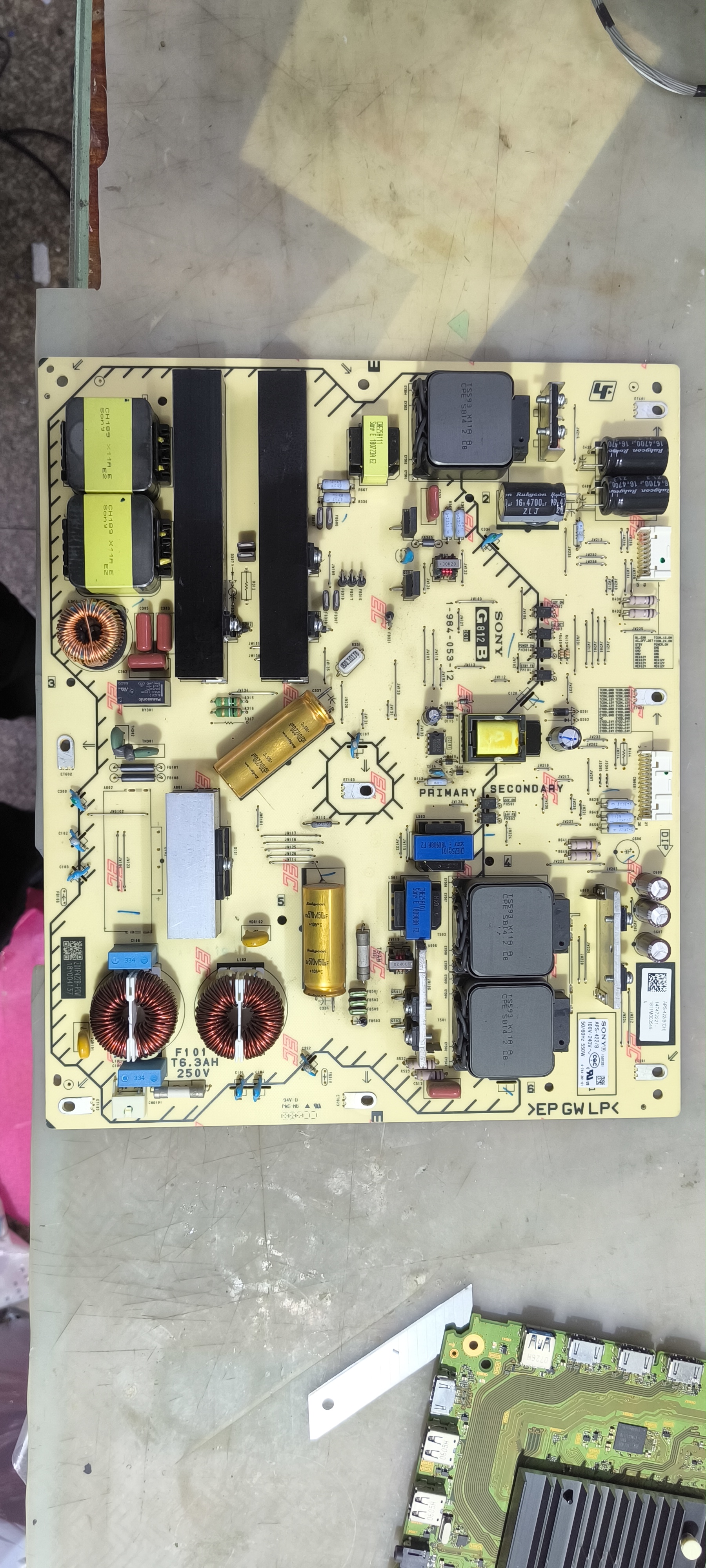 索尼KD-55A8F电源板1-984-053-12 APS-422/B测好发货