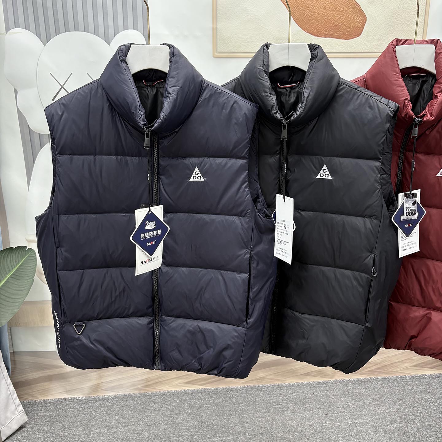 时尚百搭90鸭绒立领轻薄款马甲