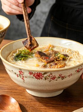 中式陶瓷手绘釉下彩斗笠面碗