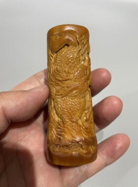川派竹刻名家伍再娟.麒麟献瑞.把玩件.纯手工雕刻 浮雕 配证书