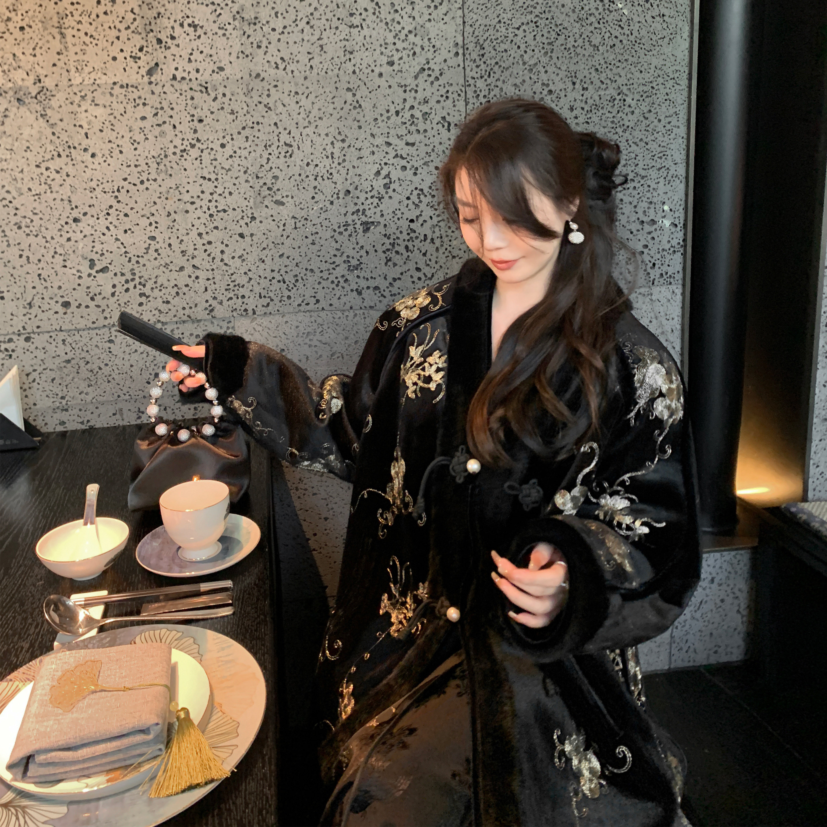 Tongse | 黑金貂 正反两穿棉服女重工刺绣中国风外套新中式棉袄冬