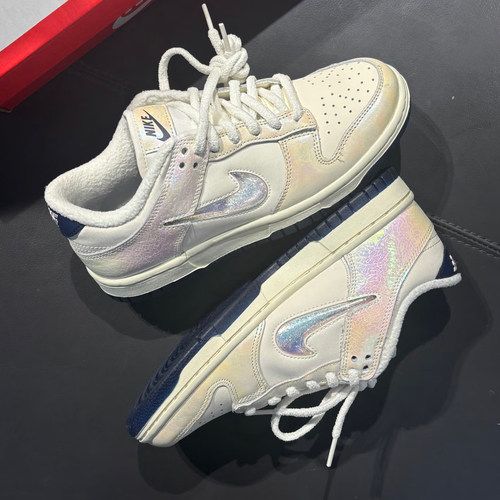 Nike耐克女子DUNK珠光加绒板鞋