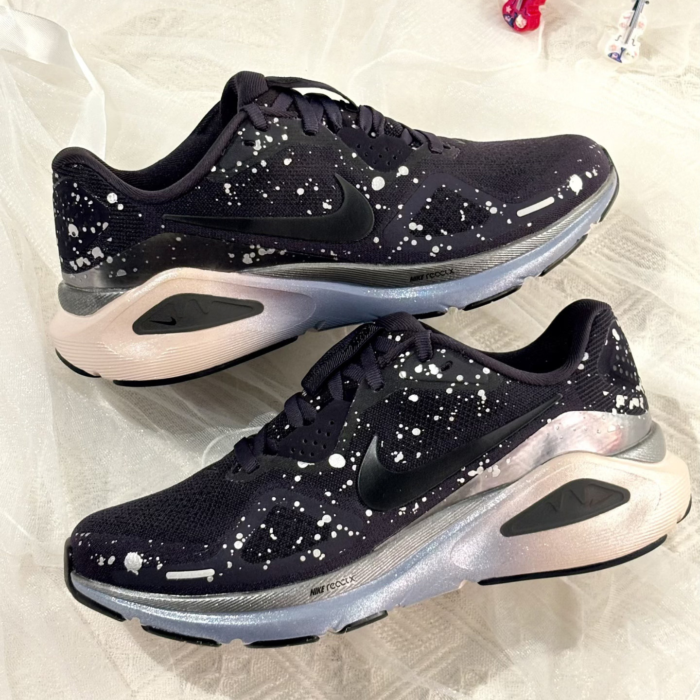 Nike耐克女子稳程专业跑步鞋