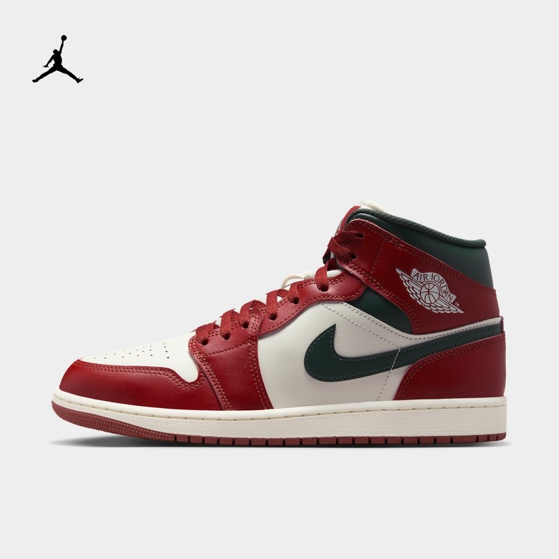 Jordan男子AJ1中帮运动板鞋