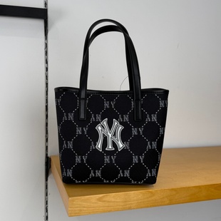 26新款MLB情侣托特包男女NY钻石老花满印迷你单肩包拎包3AORMJ26N