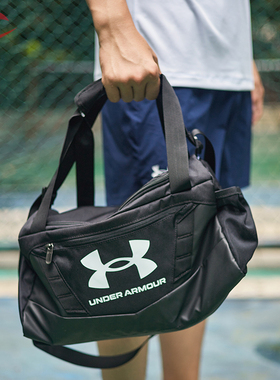 UA安德玛斜跨包训练包男女健身单肩包运动旅行包手提包1376454