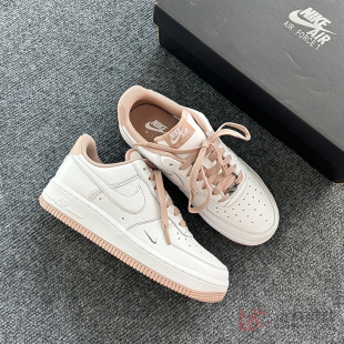 25新款Nike耐克女子板鞋AIR FORCE 1空军一号低帮运动鞋IB6543