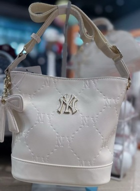 26新款MLB儿童斜挎包男女NY复古老花水桶包休闲单肩包7ACRM066N