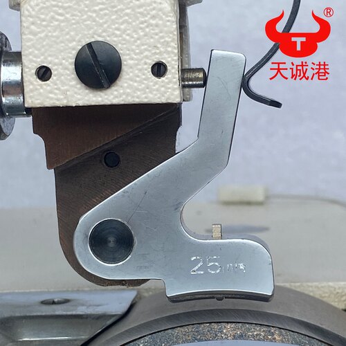 削皮机折边压脚挖沟槽路起鼓齐骨