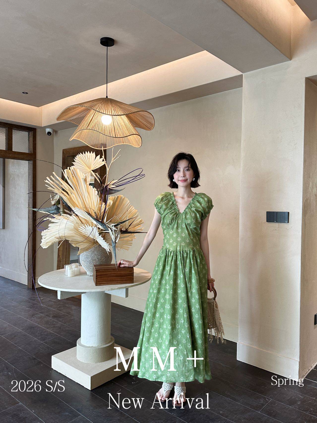 欧洲站2026夏季新款 设计师款小众浪漫碎花花色天丝苎麻连衣裙女