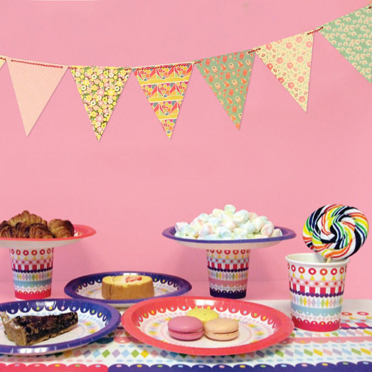 日韩创意家饰 可爱缤纷三角小彩旗party派对节日店铺橱窗装饰道具